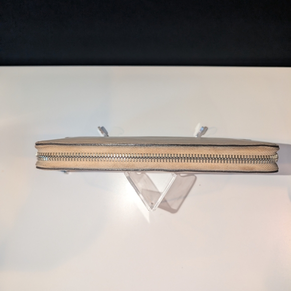 Authentic Vintage Louis Vuitton Cream Epi  Leather Zippy Long Wallet - Picture 6 of 11